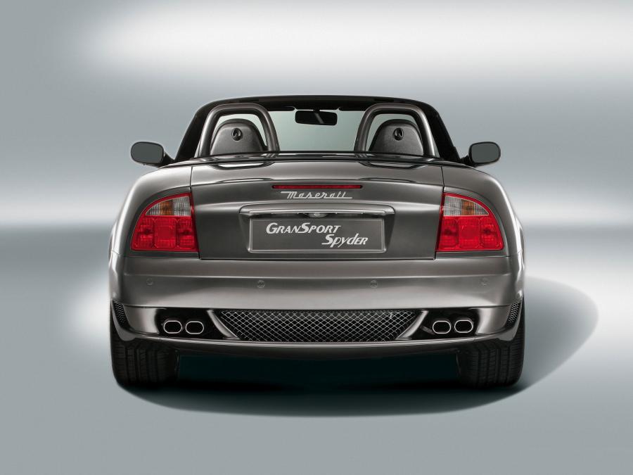  Maserati GranSport Spyder 2005 года  (фото 9 из 12)